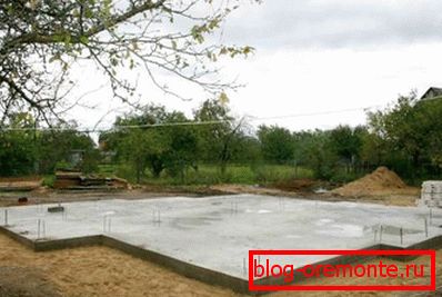Monolithic construction serves as a solid foundation for your home. Monolithic construction serves as a solid foundation for your home.