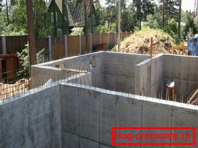 Monolithic RC walls Monolithic RC walls