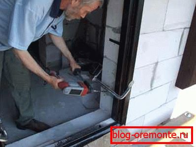 Installation of the door frame how to install the front door