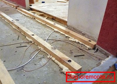 Mounting lag on screed