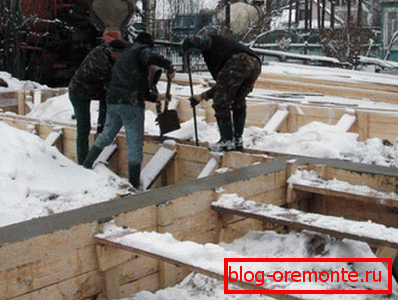 Frost-resistant additives in concrete make it possible to work in the winter Frost-resistant additives in concrete make it possible to work in the winter