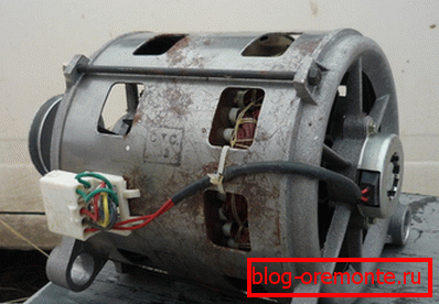 In the photo - asynchronous motor, which can be used as an electric drive on the mixer In the photo - asynchronous motor, which can be used as an electric drive on the mixer