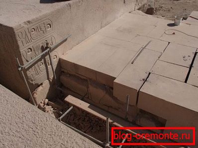 In the photo - geopolymer blocks in ancient Egyptian buildings In the photo - geopolymer blocks in ancient Egyptian buildings