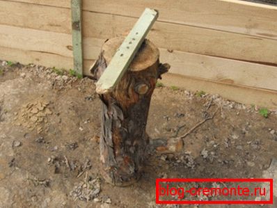 In the photo - tamping of the log. In the photo - tamping of the log.