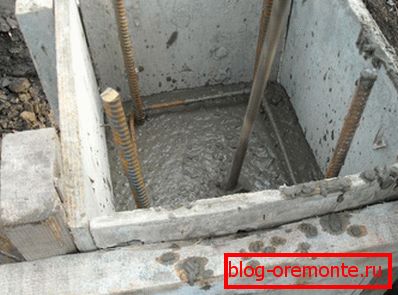 On the photo - formwork for the column (pile) foundation On the photo - formwork for the column (pile) foundation
