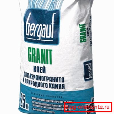 The photo shows a dry glue mix for porcelain. The photo shows a dry glue mix for porcelain.
