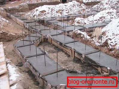 The photo shows the casting base strip using antifreeze additives. The photo shows the casting base strip using antifreeze additives.