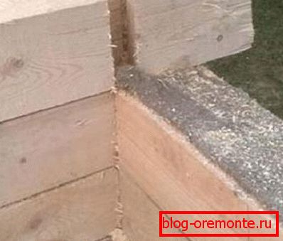 The photo shows how to corner the corner elements of the timber so that they are more durable and reliable. The photo shows how to corner the corner elements of the timber so that they are more durable and reliable.