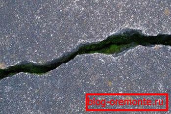 In the cold and under the influence of water, even the most durable construction can crack In the cold and under the influence of water, even the most durable construction can crack
