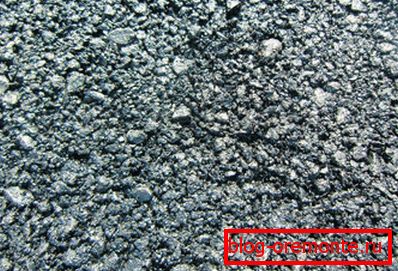 Coarse asphalt concrete is a reliable bottom layer of the roadway.