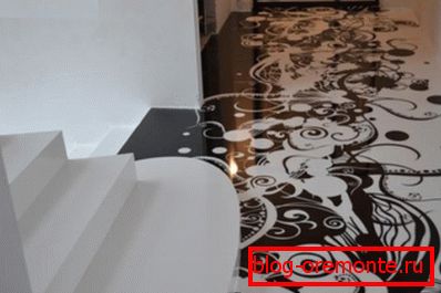 Bulk floor in the hallway with a spectacular pattern. Bulk floor in the hallway with a spectacular pattern.