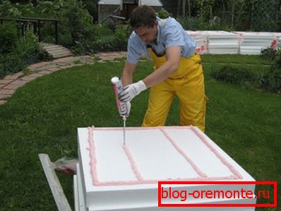 Foam adhesive application Foam adhesive application