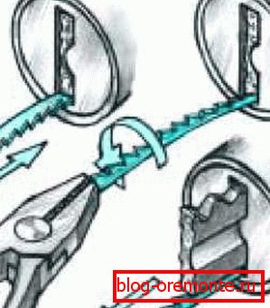 Key extraction using a jig saw the front door does not open