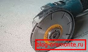 Do not remove the protective cover from the electric tool, even if it interferes with the specific work Do not remove the protective cover from the electric tool, even if it interferes with the specific work