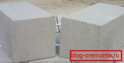 Small concrete blocks 20x20x40 for the foundation Small concrete blocks 20x20x40 for the foundation