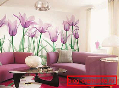 Unusual design creates the effect of high ceilings. Unusual design creates the effect of high ceilings.