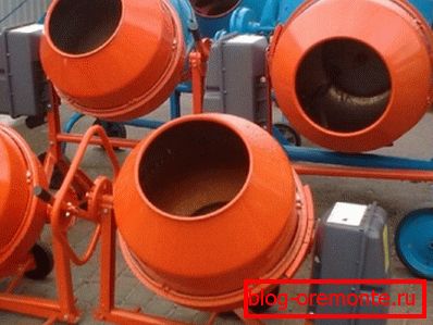 Several models of concrete mixers. Several models of concrete mixers.