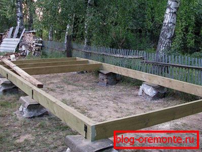 Frame bottom trim