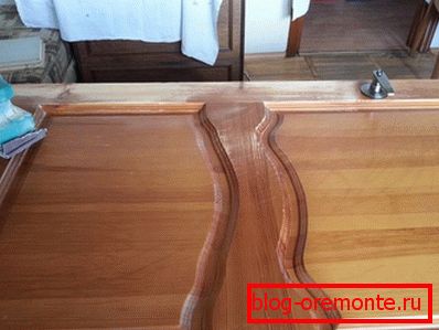 Renovated wooden door leaf Renovated wooden door leaf