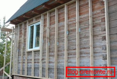 Wall casing Wall casing