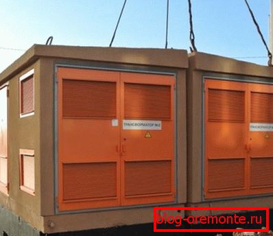A crane is usually required to unload the vehicle and install a substation at its place of operation. A crane is usually required to unload the vehicle and install a substation at its place of operation.