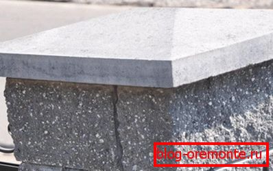 It is very important that the cover hangs over the pole, otherwise the moisture protection will be inadequate. It is very important that the cover hangs over the pole, otherwise the moisture protection will be inadequate.
