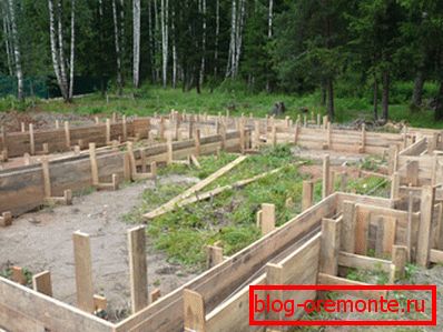 Formwork at the construction site Formwork at the construction site