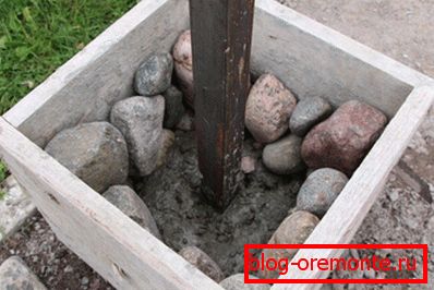 Stone post support Stone post support