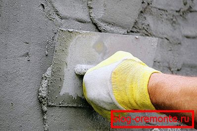 Application of the mixture on the wall