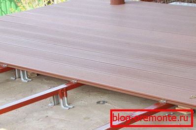 Installation of a terrace board most