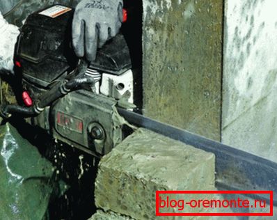 Especially convenient to cut openings. Especially convenient to cut openings.