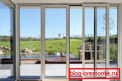 Parallel-sliding door in a private house Parallel-sliding door in a private house