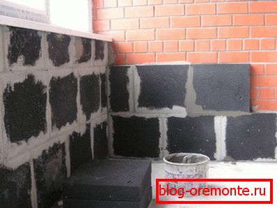 Foam отлично справляется с понижением теплоизоляции вертикальных поверхностей Foam отлично справляется с понижением теплоизоляции вертикальных поверхностей