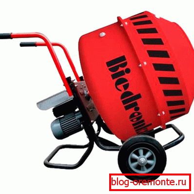 Mobile concrete mixer. Mobile concrete mixer.