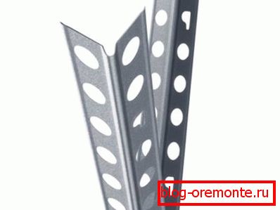 Perforated corners to protect the outside corners of the slopes. Perforated corners to protect the outside corners of the slopes.