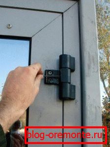 Repair - plastic doors. Loop adjustment plastic door repair