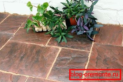 Tiles decorated with natural stone. Tiles decorated with natural stone.