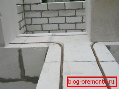 Sill reinforcement of aerated concrete blocks Sill reinforcement of aerated concrete blocks