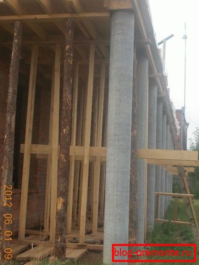 Suspended formwork, it is an observation deck and a canopy over the porch Suspended formwork, it is an observation deck and a canopy over the porch