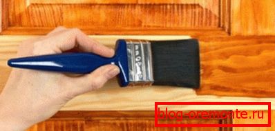 We cover the product evenly with a continuous layer without drips. We cover the product evenly with a continuous layer without drips.