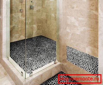 Pebbled mosaic floor