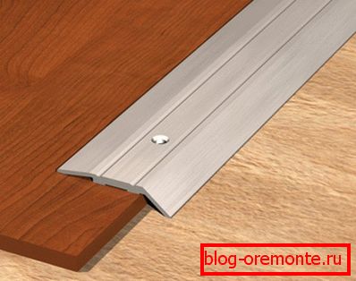 Porozhek for the joint of laminate and linoleum