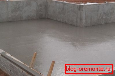 After the end of the concrete work, a whole range of special events is to be held to ensure high strength of the material. After the end of the concrete work, a whole range of special events is to be held to ensure high strength of the material.