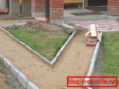 After installing the curbs, the work can be continued no earlier than in a day, the solution should grab After installing the curbs, the work can be continued no earlier than in a day, the solution should grab