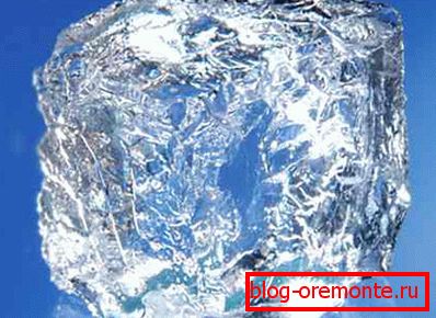 The transformation of water into ice is the main reason preventing winter concreting. The transformation of water into ice is the main reason preventing winter concreting.