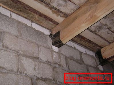 Before concreting or mucking the bars into the wall, they must be protected from moisture.