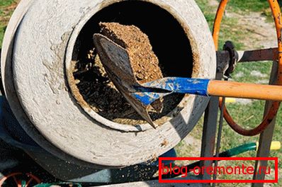 Mixing in a concrete mixer