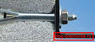 An example of a fixture for a gas block An example of a fixture for a gas block