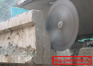 The principle of cutting concrete goods with diamond circles The principle of cutting concrete goods with diamond circles