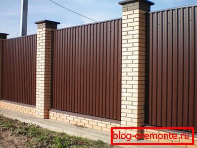 Profile for the fence - characteristics and varieties